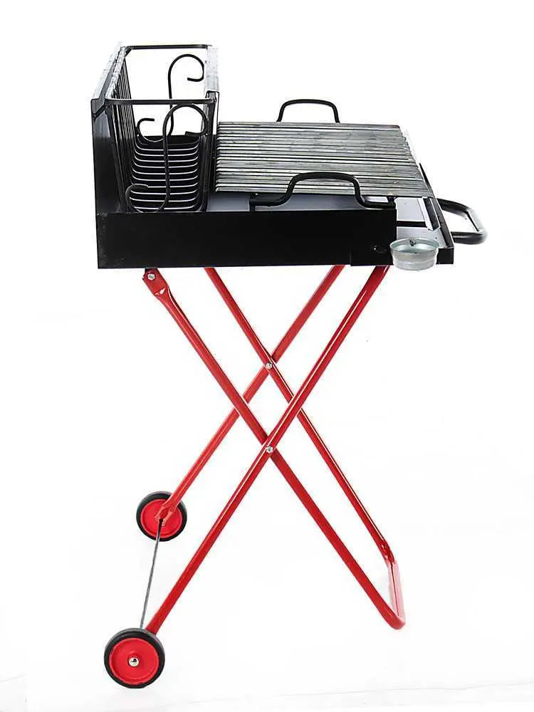 Barbecue portable à bois et charbon 214 Medium pliable avec grille inox récupérateur de jus, surface de cuisson 2176 cm², pieds pliables et roues de transport. Fabrication artisanale italienne.