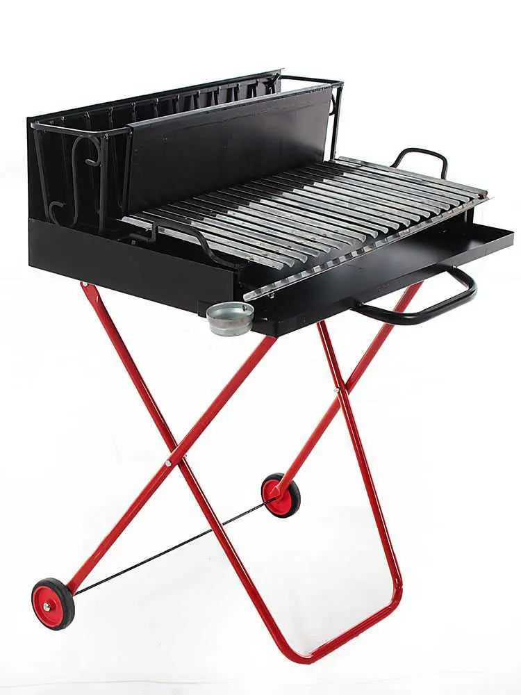 Barbecue portable à bois et charbon 214 Medium pliable avec grille inox récupérateur de jus, surface de cuisson 2176 cm², pieds pliables et roues de transport. Fabrication artisanale italienne.