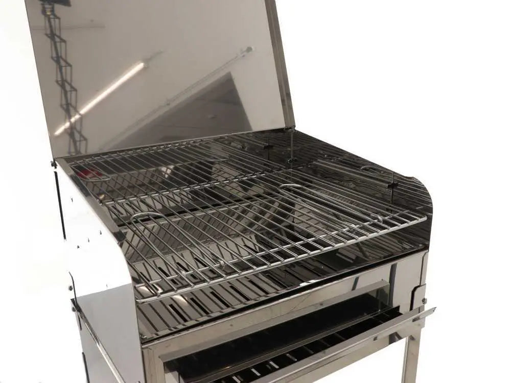 Barbecue à charbon Achille INOX 60x40x90 avec couvercle, grille réglable et structure en acier inoxydable. Compact, robuste et idéal pour grillades en famille jusqu’à 8 personnes.