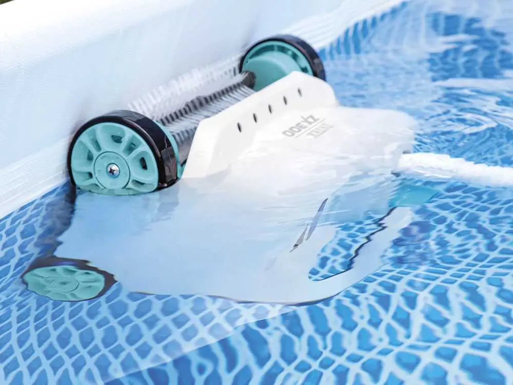Robot nettoyeur piscine Intex ZX300 hydraulique sans électricité avec nettoyage automatique du fond et des parois, doubles brosses rotatives, filtration fine 0,15 mm et compatibilité piscines hors-sol jusqu’à 50 m².