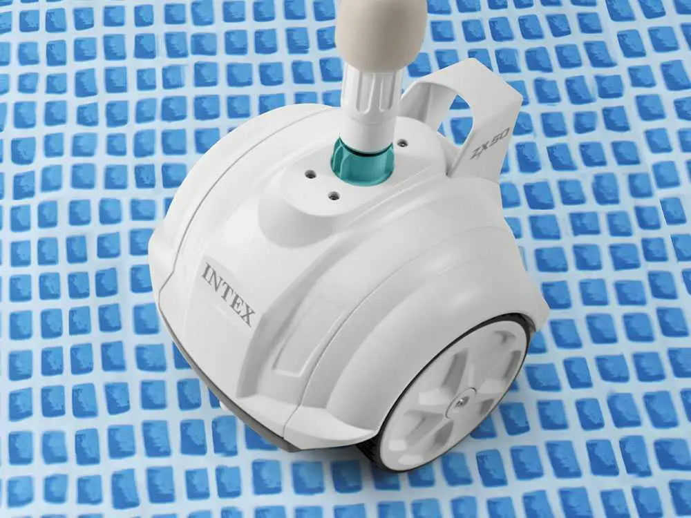 Robot nettoyeur hydraulique Intex ZX50 28007EX pour petites piscines hors-sol avec nettoyage automatique du fond, brosses rotatives, filtration fine 0,30 mm et fonctionnement sans électricité.