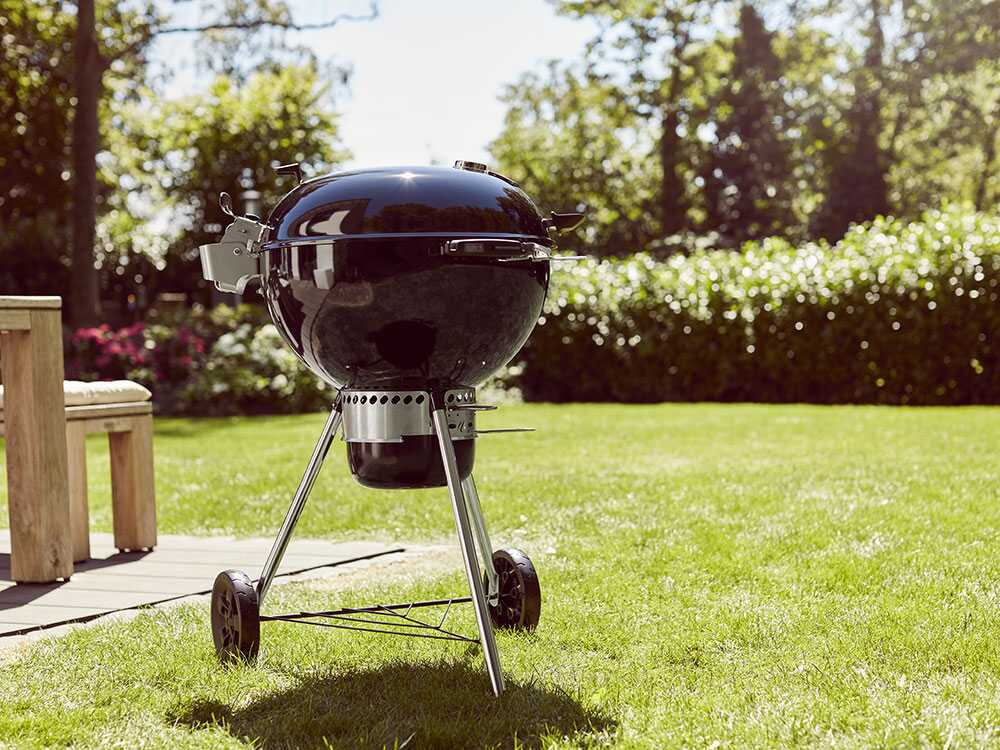 Weber Master Touch Premium E-5770 BLK - Barbecue à charbon DIDIER ELECTROMENAGER