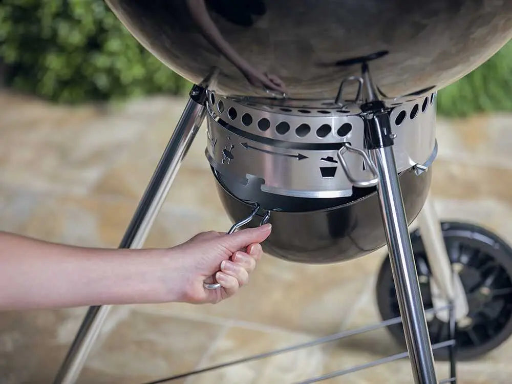 Weber Master Touch Premium E-5770 BLK - Barbecue à charbon DIDIER ELECTROMENAGER